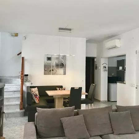 Meddays Noah Villa *